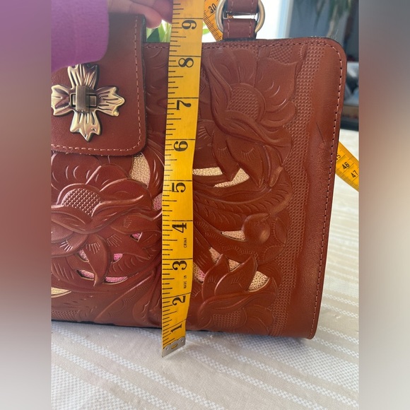 Patricia Nash Rosina Leather Cutout Tooled Shoulder Bag - Picture 5 of 16